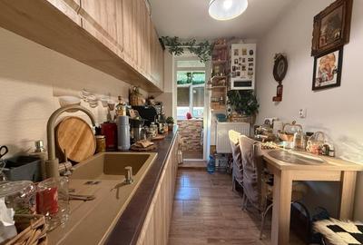 Apartament luminos, 2 camere, decomandat, etaj 8 din 10 - Sagului - 4