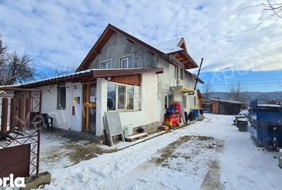 Casă cu 4 camere cu Teren 1626 Mp în Ciofrângeni - 1