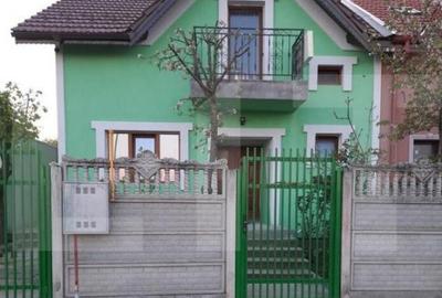 Casă cu 5 camere cu Teren 250 Mp în Central - 9