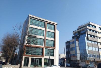 Spațiu comercial, de 73 mp, în Central - 11