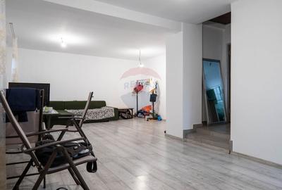 Casă cu 4 camere cu Teren 299 Mp în Periferie - 17