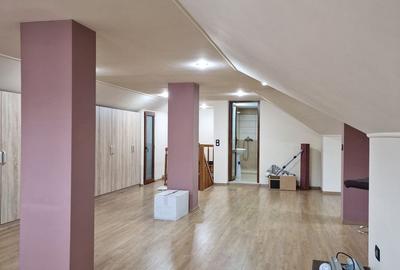 Casă cu 4 camere în Central - 6