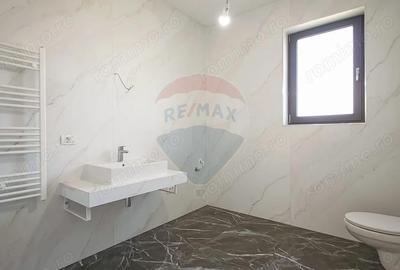 Casă cu 5 camere cu Teren 657 Mp în Hălchiu - 10