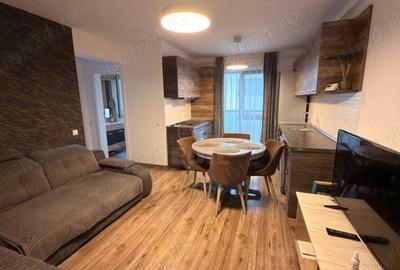 Apartament cu 3 camere semidecomandat, mobilat în Central - 1