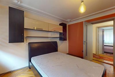 Casă cu 9 camere cu Teren 335 Mp în Valea Cerbului - 4