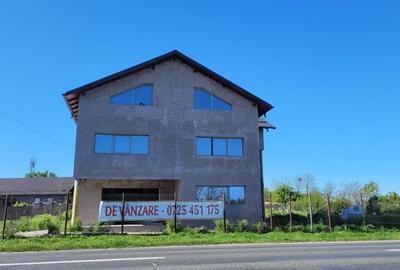Casă cu 4 camere în Coslogeni - 2
