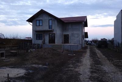 Casă cu 6 camere în Mihai Vodă - 9