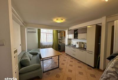Apartament cu 3 camere semidecomandat în Craiovița Nouă - 2