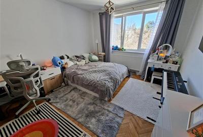 Apartament cu 3 camere semidecomandat, mobilat în Central - 10