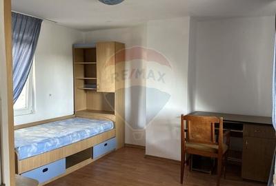 Casa spatioasa in Ciritei, gata de mutat - 13