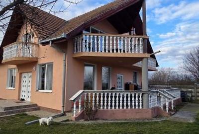Casă cu 5 camere cu Teren 400 Mp în Central - 19