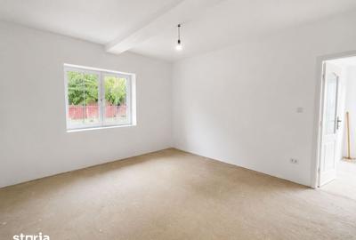 Casă cu 3 camere cu Teren 2233 Mp în Sânmartin - 6