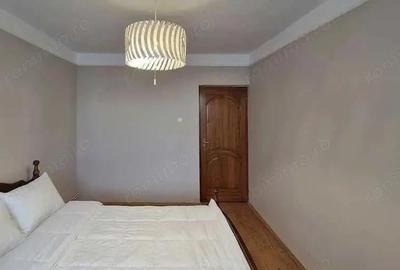 Apartament cu 3 camere decomandat în Central - 2