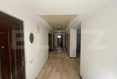 Apartament cu 4 camere decomandat în Central - 4