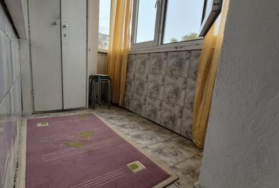 3 CAMERE DECOMANDAT- ETAJ 3- CENTRALA GAZE -BLOC 1981- LOC PARCARE - 7