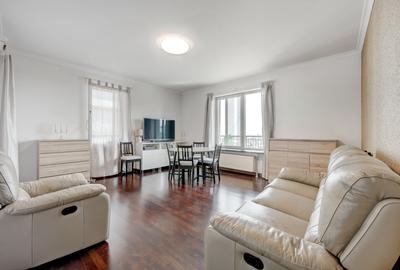 Apartament cu 3 camere decomandat, mobilat în Tineretului