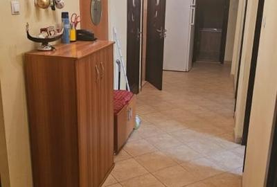 Apartament 3 camere - ETAJ 1 - bloc 1982 - zona TINERETULUI Apartament 3 camere - ETAJ 1 - bloc 1982 - zona TINERETULUI - 4