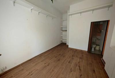 Spațiu comercial, de 16 mp, în Central
