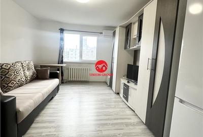 Garsonieră, mobilată în CET - 8
