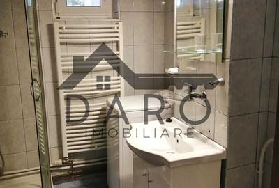 Apartament cu 3 camere decomandat în Cornișa