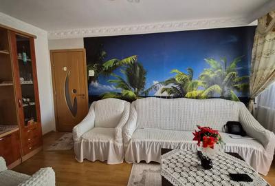 Apartament cu 2 camere semidecomandat în Km 5 - 3
