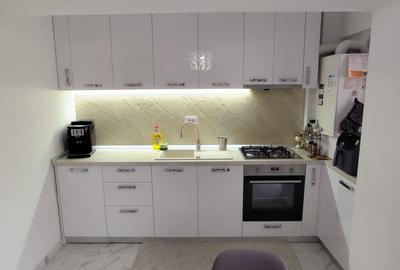 Apartament cu 2 camere decomandat, mobilat în Bucium