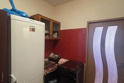 Garsonieră în Vest - 2