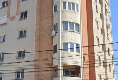 Apartament cu 2 camere decomandat în Central - 3