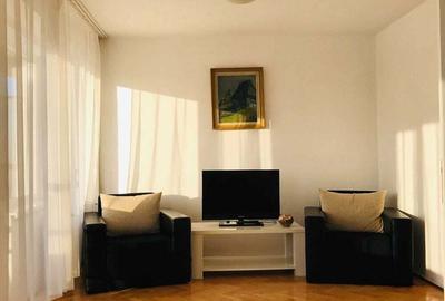 Apartament cu 3 camere decomandat în Titan - 2