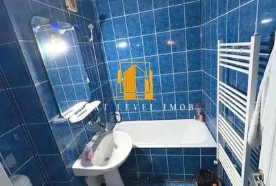 Apartament cu 2 camere semidecomandat în Craiovei