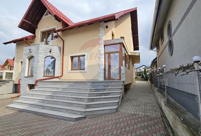 Casă cu 6 camere cu Teren 1000 Mp în Sfântu Ilie - 2