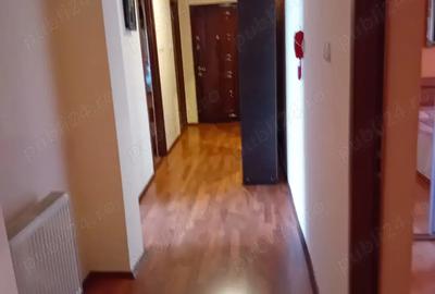 Apartament 4 camere zona centrala - 2
