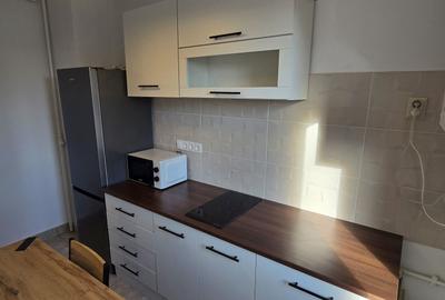 Garsonieră decomandată, mobilată în Central - 4