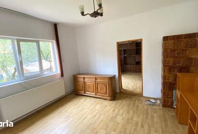 Casă cu 3 camere cu Teren 300 Mp în Dârste - 3