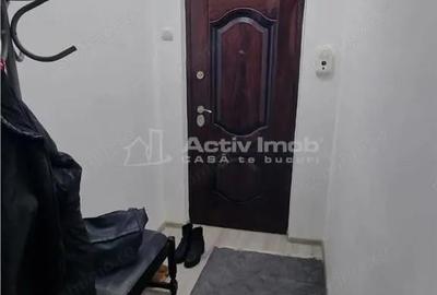 Garsonieră decomandată în Micro 20 - 1