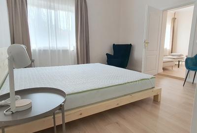 Apartament cu 2 camere nedecomandat, mobilat în 1 Mai - 9