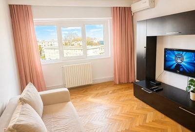 Apartament cu 3 camere decomandat, mobilat în Tomis III