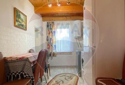 Casa / Vila cu 3 camere de vanzare - 3