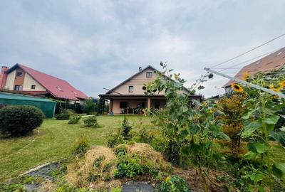 Casă cu 5 camere cu Canalizare în Săsar - 2