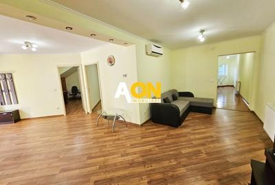 Duplex cu 10 camere cu Canalizare în Central - 7