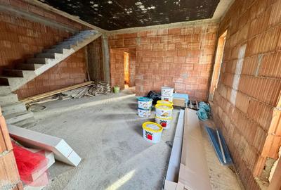 Casă cu 3 camere în Sânandrei - 3