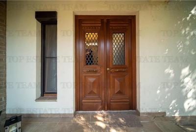 Vila de Lux cu Piscina, Acces direct la Lac si Vedere Panoramica - 7