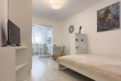 Garsoniera moderna | Boxa 9 mp | Centrala proprie | Metrou N. Teclu