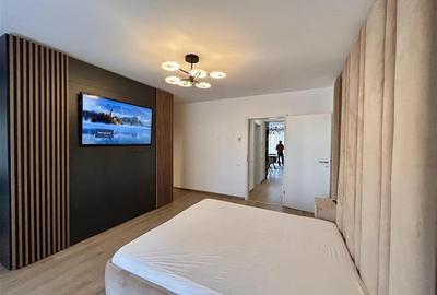 Apartament cu 2 camere decomandat, mobilat în Tractorul - 4