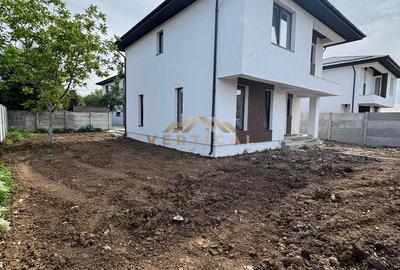 Casă cu 3 camere cu Teren 460 Mp în Berceni - 1