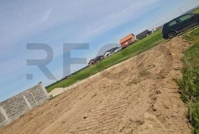 Teren de 500 mp, în Desa - 1