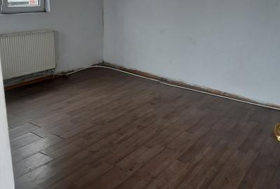 Casă cu Teren 150 Mp în Drumul Taberei - 6