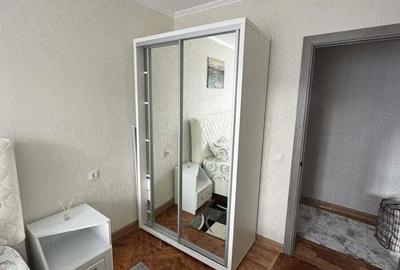 Apartament cu 2 camere decomandat în Obor