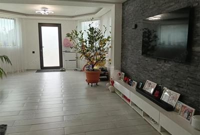 Casă cu 7 camere cu Teren 1100 Mp în Popești - 14