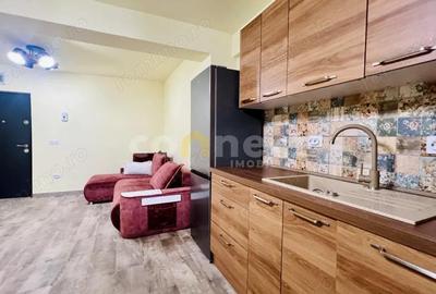 Apartament cu 2 camere semidecomandat, mobilat în Central